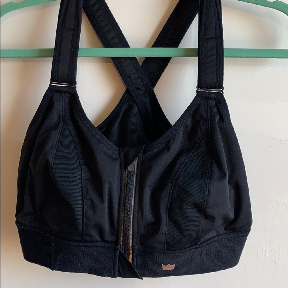 Shefit sports bra